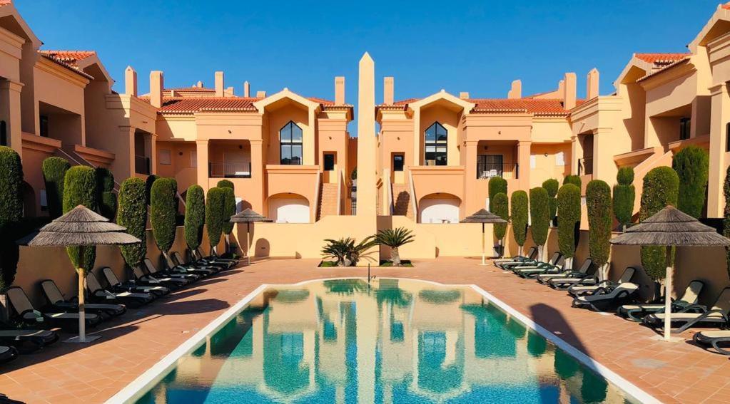 Luxury Apartment - T2 Vue Sur Piscine - Luz المظهر الخارجي الصورة